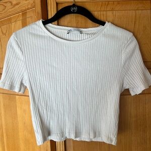 Zara Women's Off-White Ribbed Crop Top